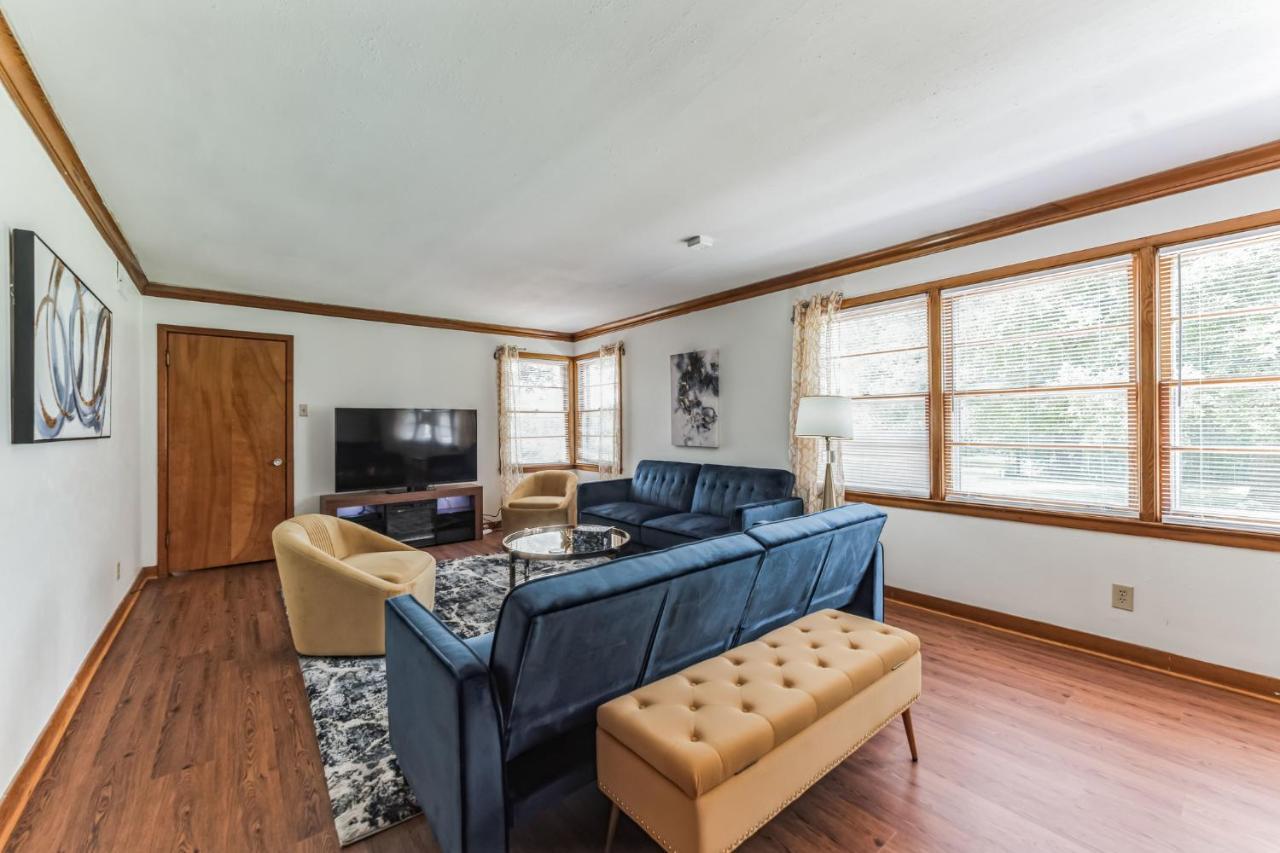 Mins To Graceland Secluded Rambling Ranch Style Home Memphis Dış mekan fotoğraf